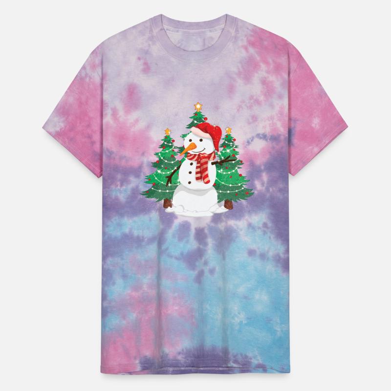 Happy Smile Snowman With Beautiful Christmas Tree